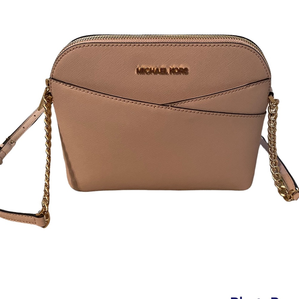 Michael Kors Jet Set Travel Dome Crossbody Leather Powder Blush light pink color